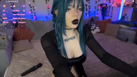 Amelia Aley  online show from 16, 12, 2025