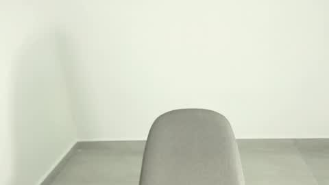 girl exsotic online show from 18, 9, 2025