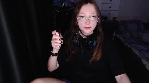 Snapshot of ameliakamishiro chatting on 2, 12, 2025 Amelia online show from 2, 12, 2025
