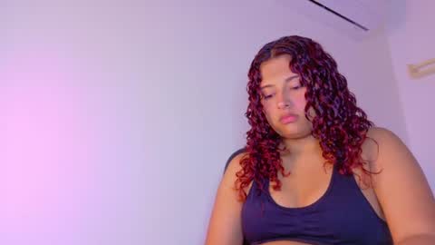 Snapshot of amelialaurent_ chatting on 17, 6, 2026 amelialaurent_ online show from 17, 6, 2026