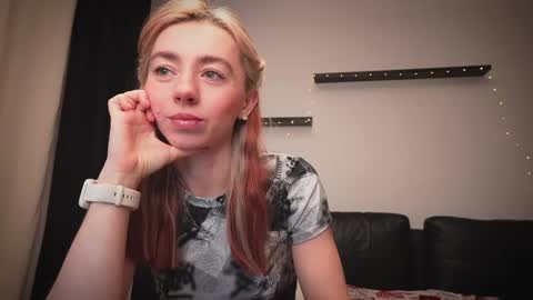 Snapshot of ameliamber0 chatting on 4, 12, 2024 Amelia online show from 4, 12, 2024