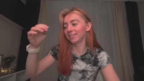 Snapshot of ameliamber0 chatting on 1, 2, 2025 Amelia online show from 1, 2, 2025