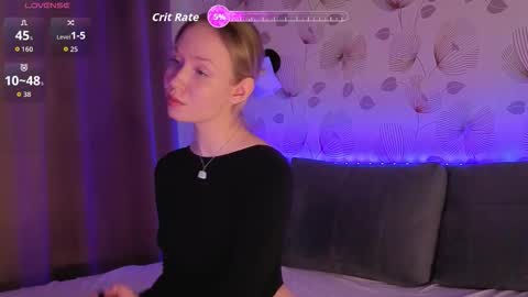 Snapshot of ameliamurrr chatting on 28, 11, 2025 Emmy online show from 28, 11, 2025