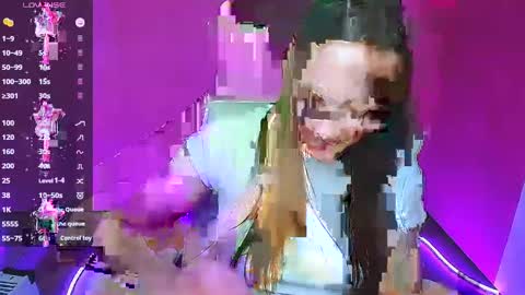 Snapshot of amelie_jackson_ chatting on 8, 1, 2025 Amelie online show from 8, 1, 2025