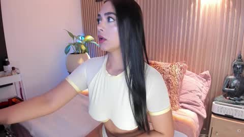 Snapshot of amelie_x chatting on 6, 2, 2026 Amelie online show from 6, 2, 2026