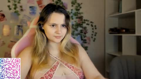 Snapshot of amelienjames chatting on 10, 12, 2024 Amelie James online show from 10, 12, 2024