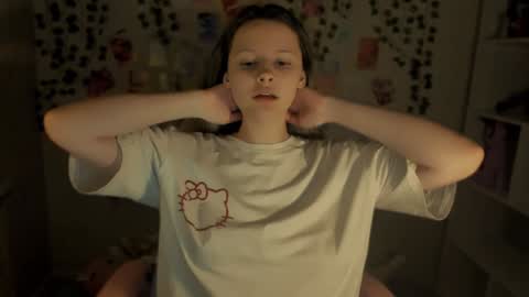 Snapshot of amelienjames chatting on 24, 12, 2024 Amelie James online show from 24, 12, 2024