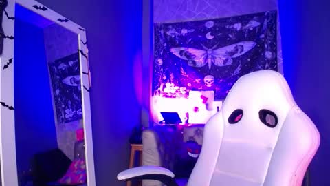 AMELIEROUS .. see you tomorrow  kisses online show from 19, 3, 2026