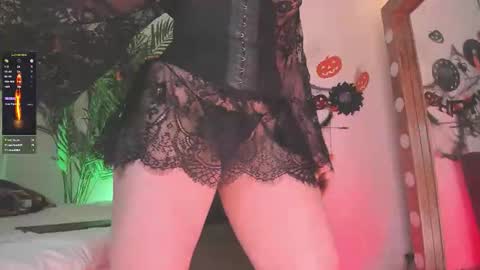 Snapshot of ameliie_brown chatting on 22, 10, 2025 Amelie online show from 22, 10, 2025