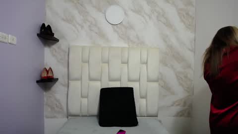 Snapshot of amell_thomson chatting on 9, 1, 2025 Amell Thomson online show from 9, 1, 2025