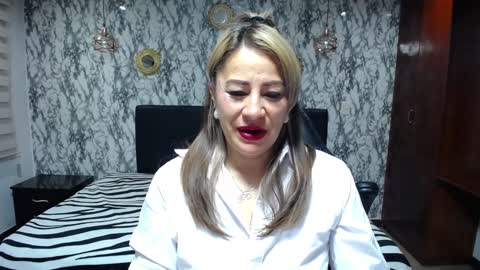 Amell Thomson online show from 28, 1, 2025