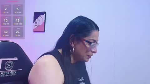 AMELY online show from 16, 10, 2025