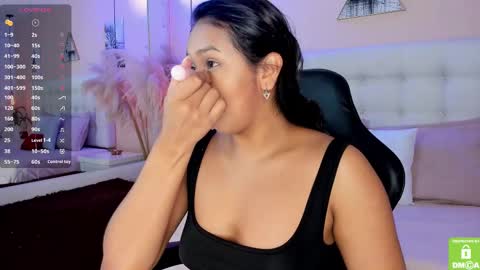 Snapshot of amelyamann chatting on 10, 3, 2025 online show from 10, 3, 2025