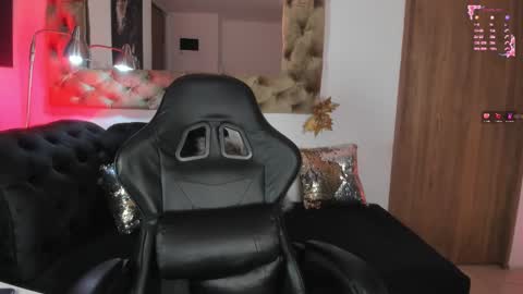 Snapshot of amelyamann chatting on 7, 2, 2026 online show from 7, 2, 2026