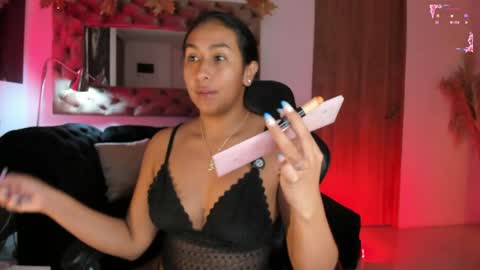 Snapshot of amelyamann chatting on 15, 4, 2026 online show from 15, 4, 2026