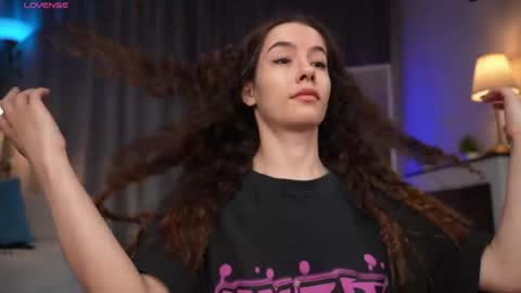 Amy  online show from 13, 4, 2026