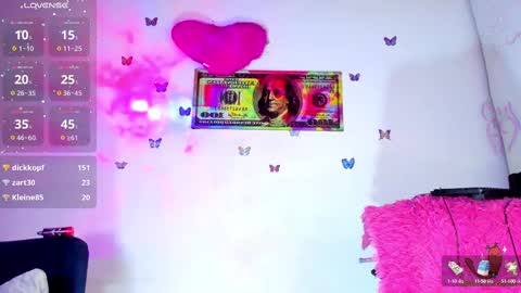 Snapshot of amgeline chatting on 7, 3, 2025 amgeline online show from 7, 3, 2025