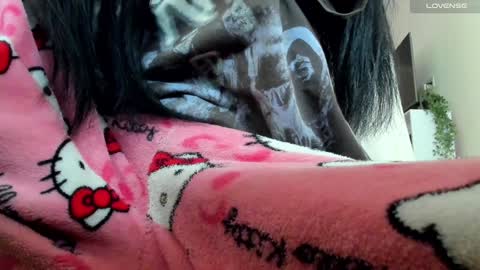 Snapshot of ami_sakurami chatting on 12, 1, 2025 Amaya online show from 12, 1, 2025