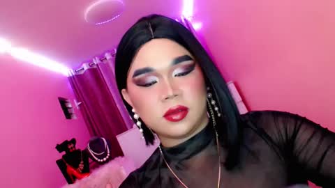 Queen Mireska online show from 4, 2, 2025