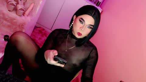 Queen Mireska online show from 7, 2, 2025