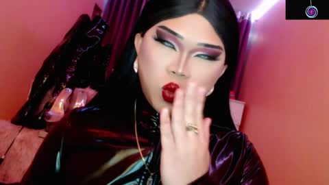 Snapshot of amiadoll chatting on 4, 5, 2026 Queen Mireska online show from 4, 5, 2026