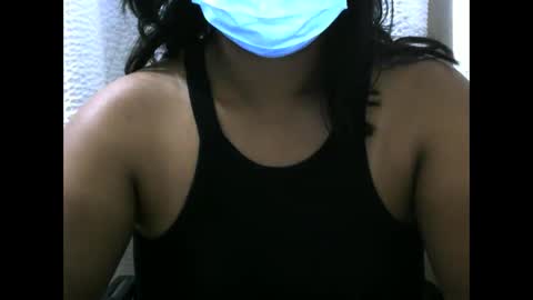 Snapshot of amichouu chatting on 1, 12, 2025 amichouu online show from 1, 12, 2025