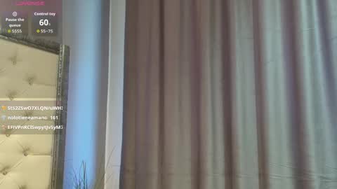 Snapshot of amiellarose chatting on 23, 4, 2026 amiellarose online show from 23, 4, 2026