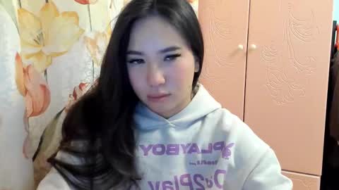 Snapshot of amina_artin chatting on 12, 10, 2025 Amina online show from 12, 10, 2025