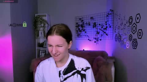 Snapshot of amina_lovers chatting on 15, 10, 2025 Amina online show from 15, 10, 2025