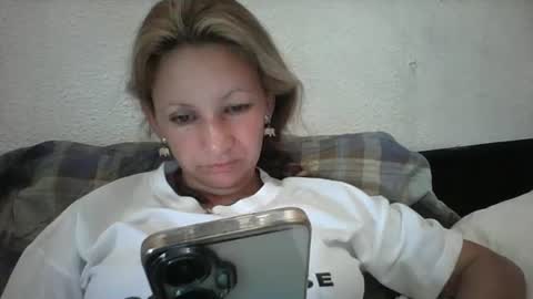 Snapshot of ammber3 chatting on 15, 7, 2026 Paula D online show from 15, 7, 2026