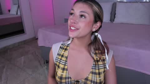 Snapshot of ammy_camm chatting on 11, 1, 2025 Ammy  online show from 11, 1, 2025