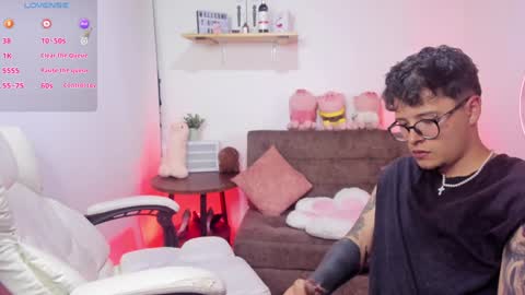 Snapshot of ammy_n_tyler chatting on 3, 2, 2025 ammy and thyler online show from 3, 2, 2025