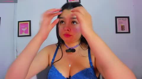 Snapshot of ammy_v chatting on 14, 4, 2026 Lu online show from 14, 4, 2026