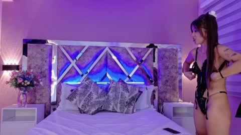 Ammy Jones online show from 5, 4, 2026