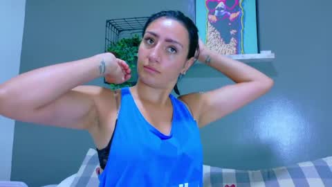 A M M Y  online show from 16, 4, 2026