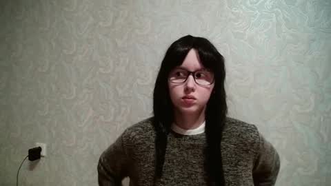 Amomira online show from 10, 2, 2025