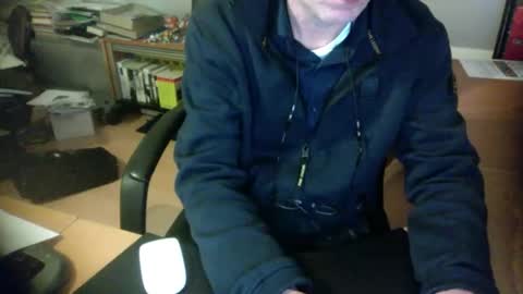 Snapshot of amor2200 chatting on 2, 12, 2024 Amor2200 online show from 2, 12, 2024