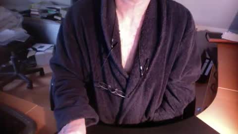 Snapshot of amor2200 chatting on 29, 12, 2024 Amor2200 online show from 29, 12, 2024