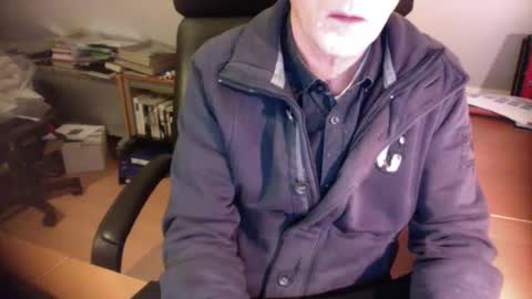 Snapshot of amor2200 chatting on 3, 1, 2025 Amor2200 online show from 3, 1, 2025