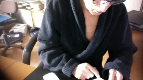 Snapshot of amor2200 chatting on 31, 1, 2025 Amor2200 online show from 31, 1, 2025