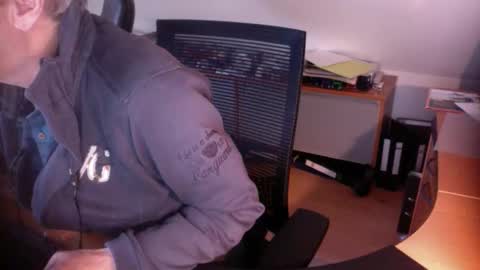 Snapshot of amor2200 chatting on 23, 2, 2025 Amor2200 online show from 23, 2, 2025