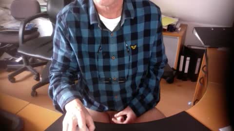 Snapshot of amor2200 chatting on 11, 3, 2025 Amor2200 online show from 11, 3, 2025