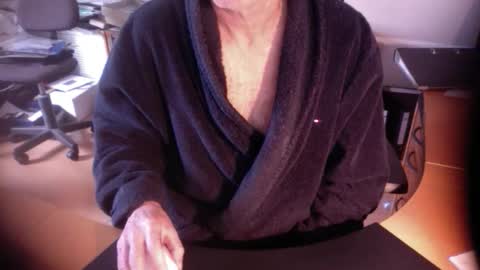 Snapshot of amor2200 chatting on 12, 3, 2025 Amor2200 online show from 12, 3, 2025