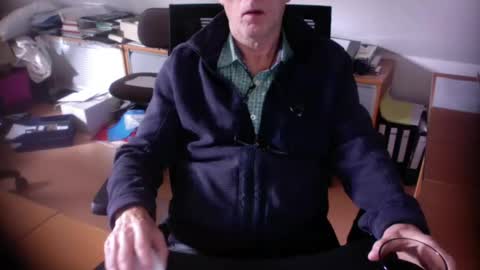 Snapshot of amor2200 chatting on 16, 9, 2025 Amor2200 online show from 16, 9, 2025