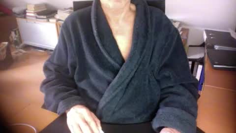 Amor2200 online show from 11, 2, 2026