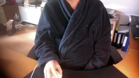 Amor2200 online show from 3, 3, 2026