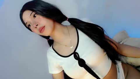 Belle Tylor online show from 7, 12, 2024