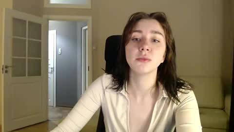 Snapshot of amoremeoww chatting on 5, 1, 2025 miss unforgettable online show from 5, 1, 2025