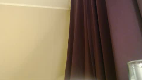 Snapshot of amoremeoww chatting on 28, 1, 2025 miss unforgettable online show from 28, 1, 2025