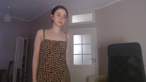 Snapshot of amoremeoww chatting on 6, 3, 2025 miss unforgettable online show from 6, 3, 2025